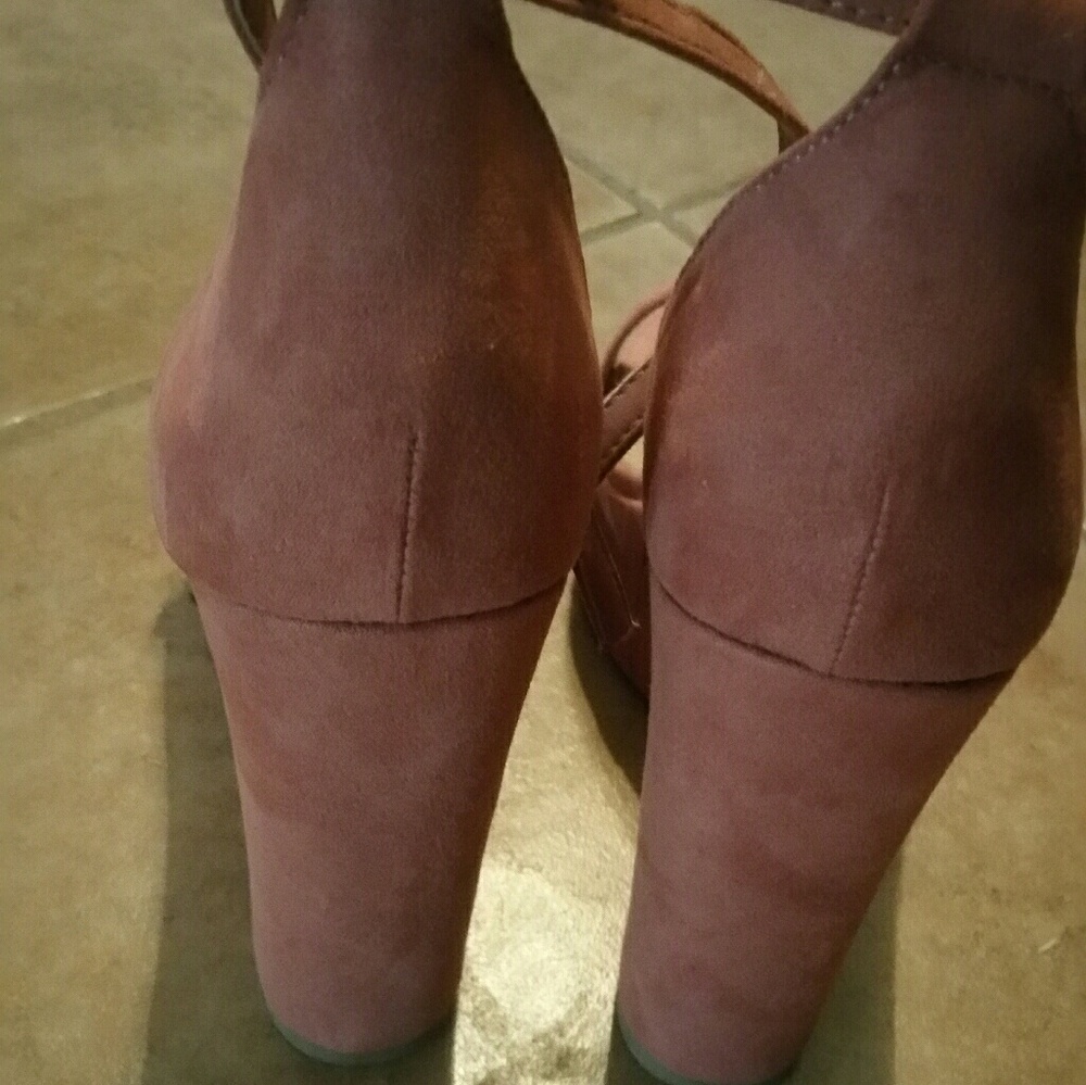 Wedges - Picture 2 of 4
